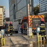 Incendiu în parcarea subterană a unul mall din Cluj.  O mașină a luat foc. 300 de persoane, evacuate din clădirea de birouri