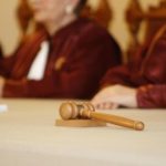 Curtea Constituțională a dat undă verde „Legii fugarilor”. Liber la încarcerarea infractorilor fugiți peste hotare pentru a scăpa de justiție