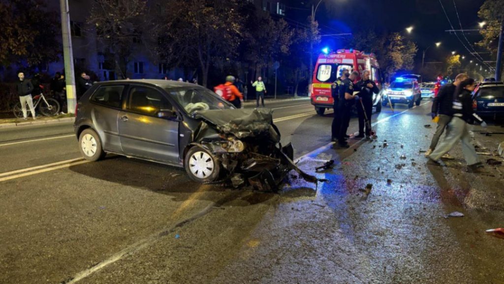 Accident mortal pe un bulevard din centrul Clujului. O femeie a decedat, iar alte două persoane sunt grav rănite VIDEO/FOTO