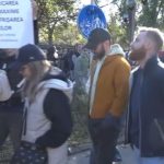 Protest IOR pentru salvarea terenului retrocedat. Lanț uman creat de protestatari: „Simțim că se smulge un plămân din noi”