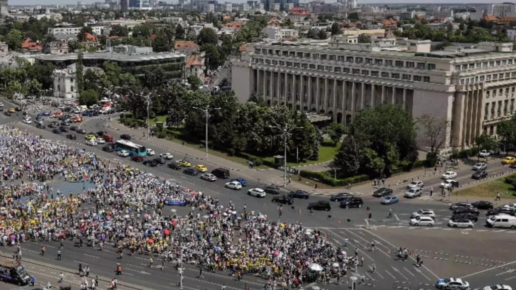 Proteste masive în București. Vineri, Piața Victoriei va fi luată cu asalt de pensionarii din silvicultură