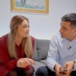 George Simion prezintă, în premieră, apartamentul de 50 de metri pătrați în care locuiește alături de soția sa și fiul său. Mesajul transmis de liderul AUR