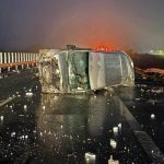 Accident pe Autostrada A1 lângă Arad: Impact DEVASTATOR între un camion și un microbuz