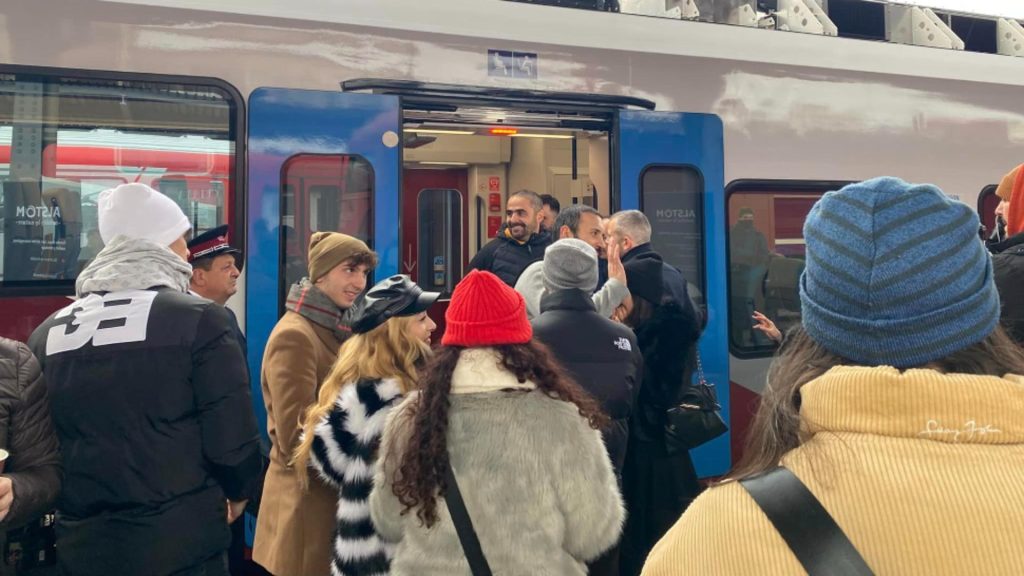 REVOLTĂTOR: Trenul nou de la Alstom, ANULAT în a doua zi de circulație, din cauza unor „erori afișate de computerul de bord”