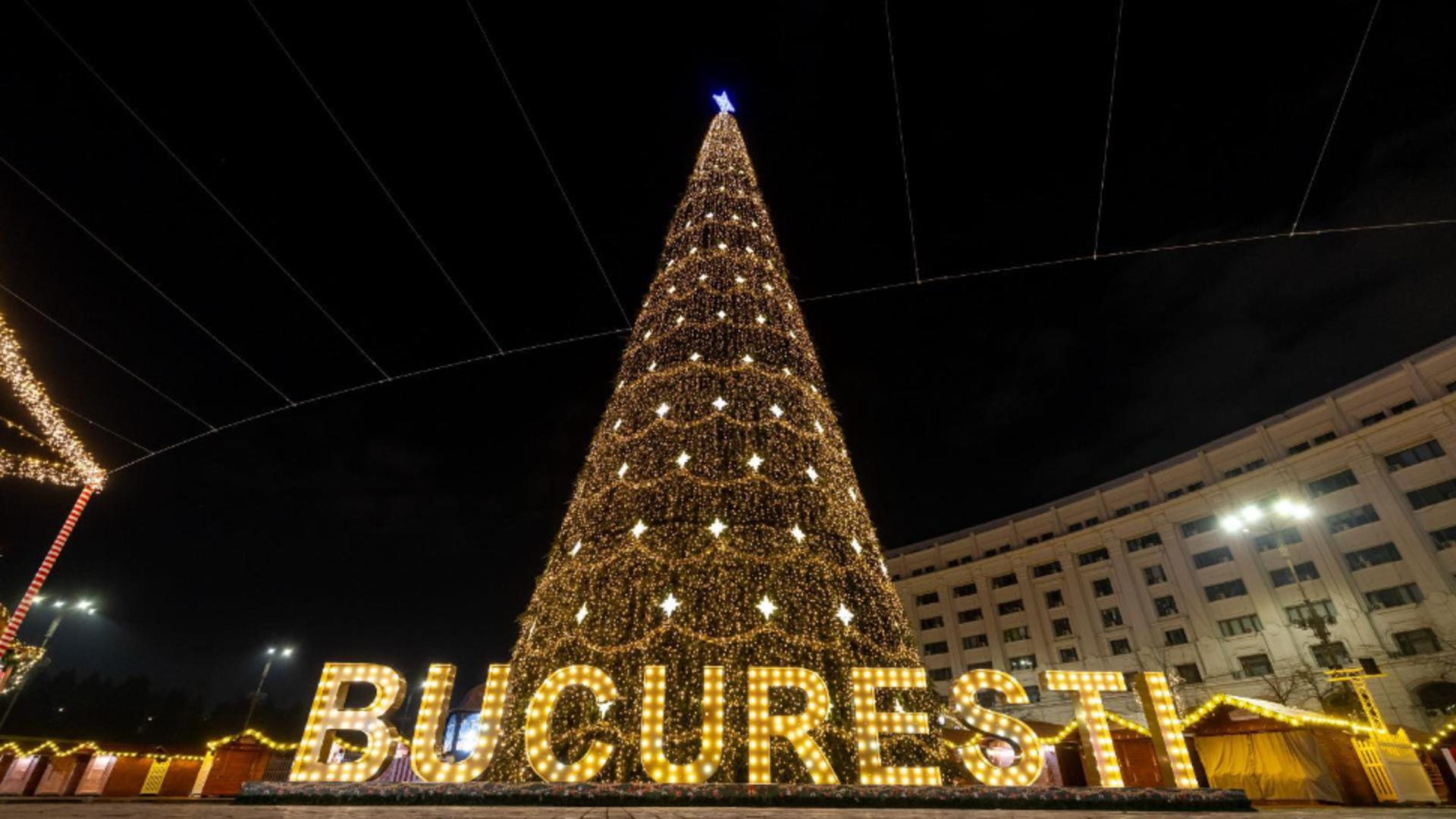 În București se aprinde diseară iluminatul festiv și se deschide Târgul de Crăciun din Piața Constituției