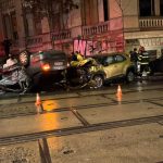 Accident grav pe bulevardul George Coșbuc din Capitală. O mașină s-a răsturnat, în urma impactului violent cu un alt autoturism – GALERIE FOTO