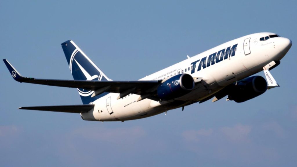 Două zboruri TAROM programate miercuri dimineaţă, ANULATE din cauza ceții. Ce vor face pasagerii care cumpără biletele de avion