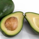 Cum să păstrezi avocado proaspăt și verde mai mult de 4 săpătămâni