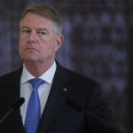 Klaus Iohannis a promulgat suprataxarea instituțiilor de credit și a companiilor din industria de petrol și gaze