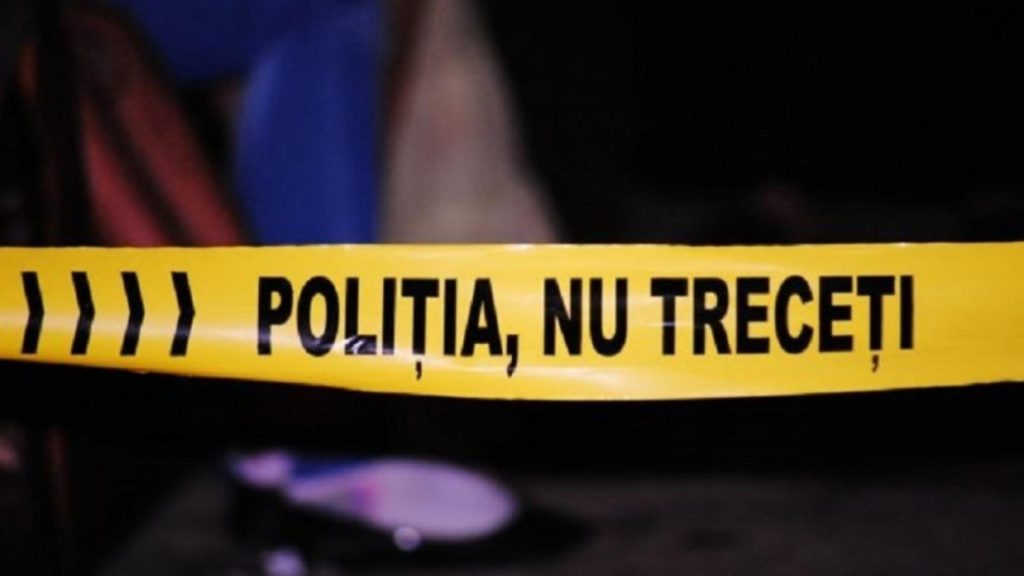 Scene TERIFIANTE în fața unui magazin din România! Un adolescent de 17 ani a înjunghiat MORTAL un tânăr de 19 ani