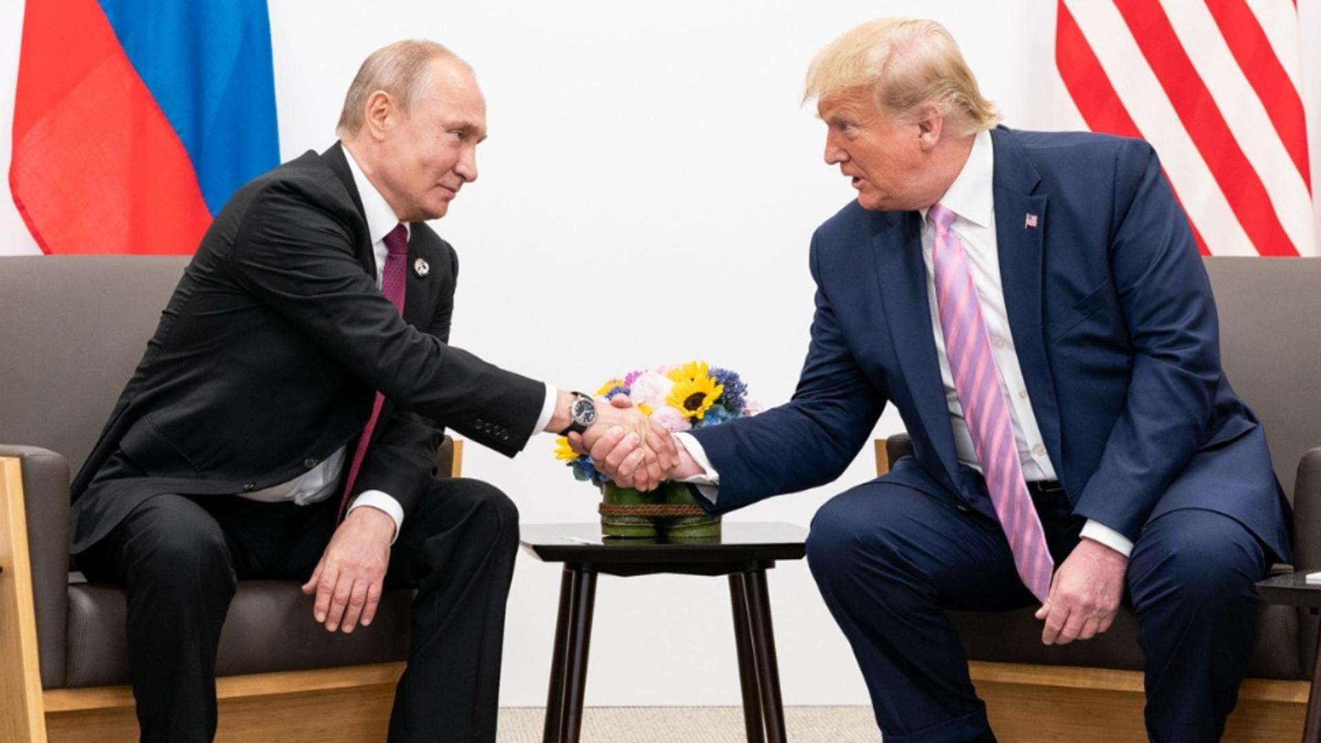 Kremlinul dezminte zvonul că Putin l-ar fi FELICITAT „în secret” pe Donald Trump pentru noul mandat câștigat