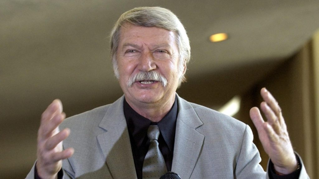 Doliu în gimnastica mondială. Bela Karolyi, legendarul antrenor al Nadiei Comăneci, s-a stins din viață