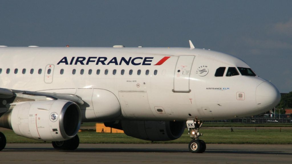 Zborurile Air France, date peste cap de un „obiect luminos”. Compania a suspendat cursele deasupra Mării Roșii