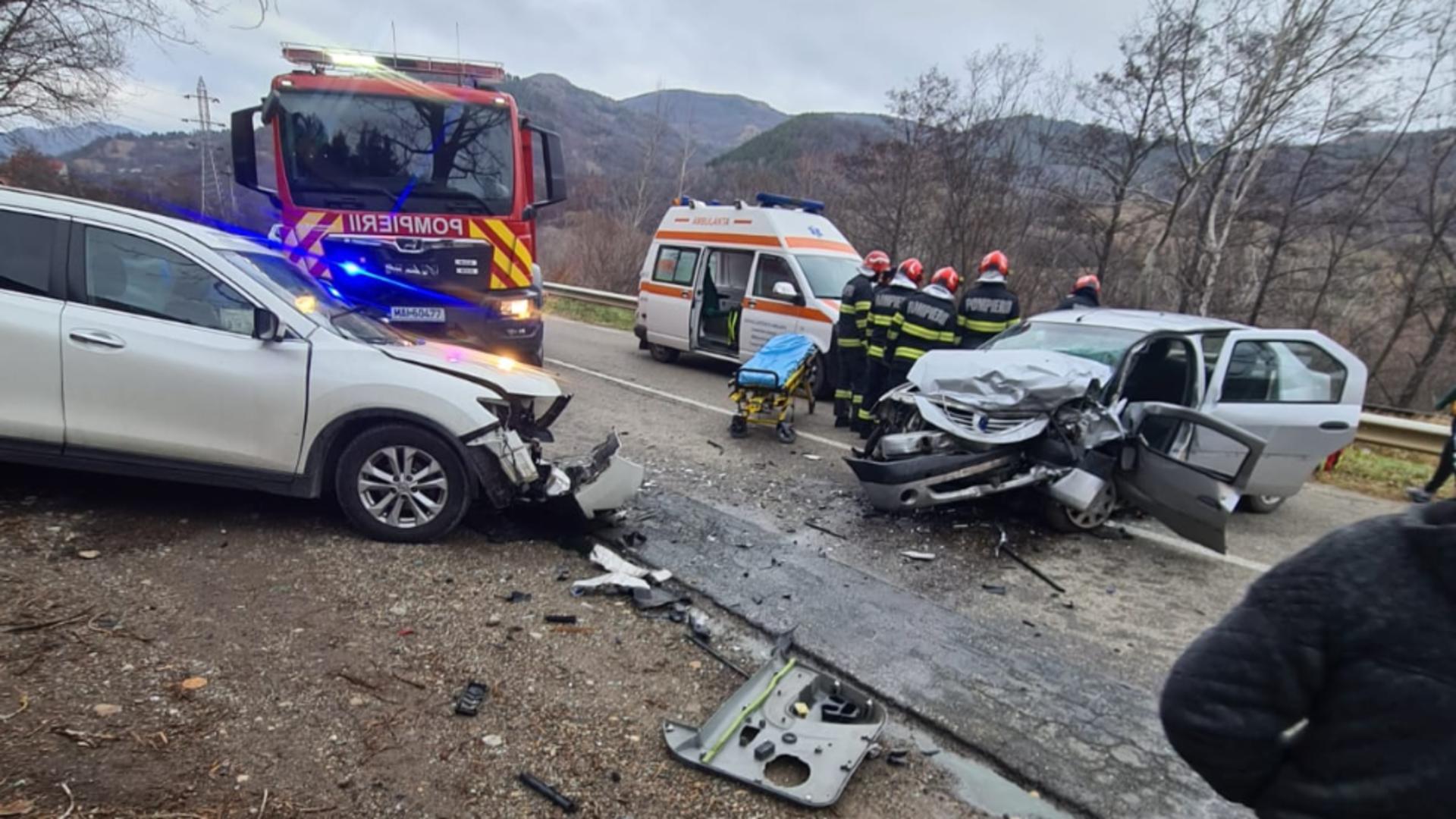 Tragedie RUTIERĂ in județul Buzău. Doi oameni au murit, alți doi au fost transportați la spital – FOTO