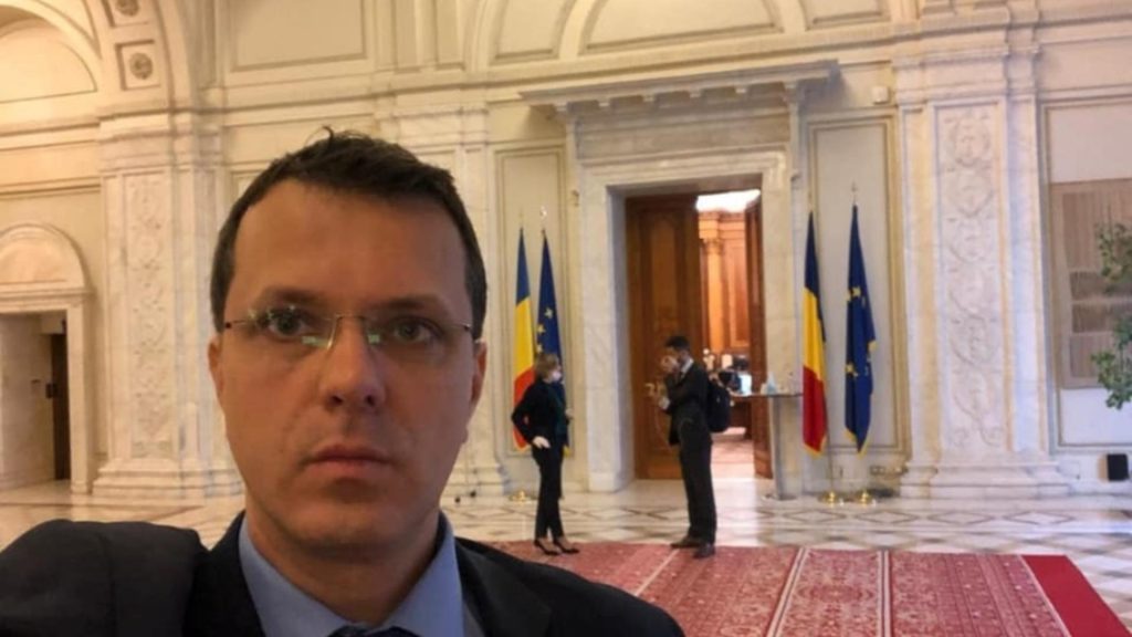 Scandal în Parlament. Cine a mai votat pentru noua Coaliție. Ionuț Moșteanu: A venit Moș Crăciun mai repede la PSD cu încă 20 de voturi