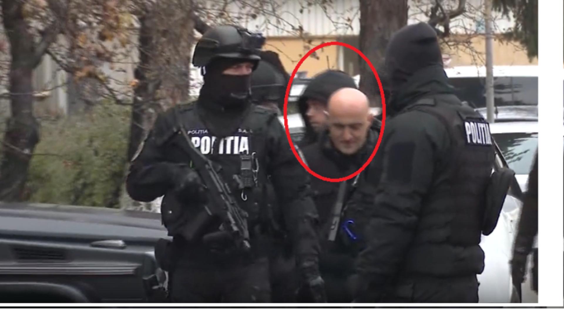 Horațiu Potra, audiat la la sediul IPJ Prahova. Șeful mercenarilor români din Legiunea Străină a fost adus FLANCAT DE MASCAȚI – FOTO