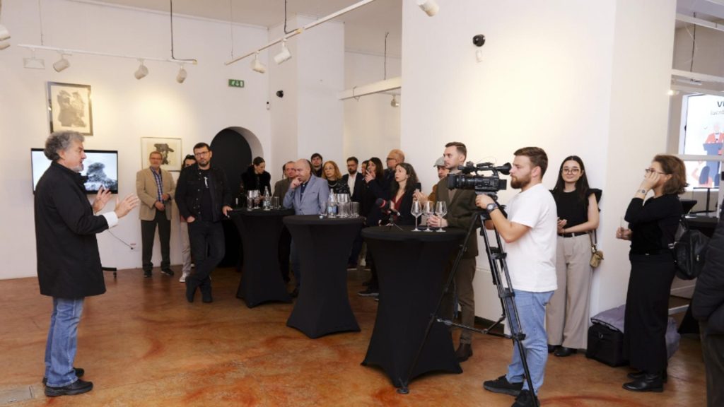 Colecția de Spumante Millesime Cotnari, lansate la Artmark cu etichete semnate de cinci artiști români
