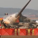 Apar primele ipoteze în legătură cu prăbușirea avionului sud-coreean. Martorii spun că au auzit o explozie puternică