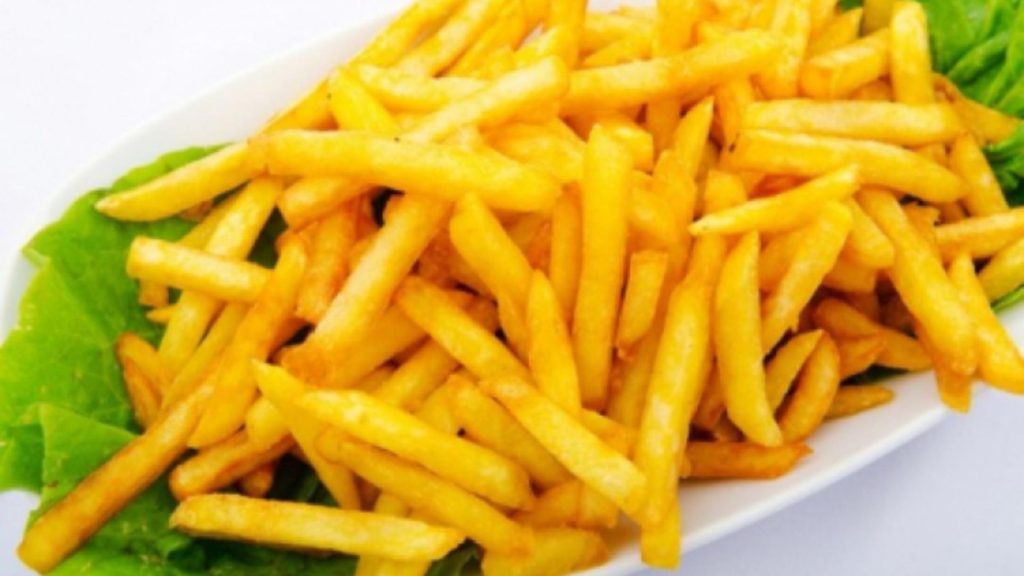 Cum să prepari cei mai buni cartofi prăjiți la air fryer