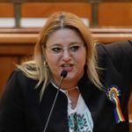 Diana Şoşoacă s-a mai pricopsit cu un dosar penal. De data asta, Parchetul a luat-o în vizor pentru purtare abuzivă, după ce a agresat verbal o jurnalistă