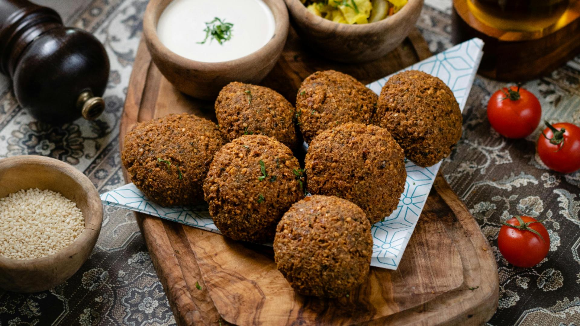 Sendviș cu falafel, perfect pentru zilele de post