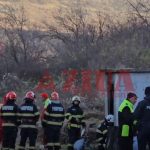 Tragedie la malul mării. O femeie de 72 de ani a murit carbonizată în baraca în care-și ducea traiul VIDEO