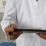 Primele simptome ale cancerului de col uterin. La ce trebuie să fie atente toate femeile. Sfaturile medicilor