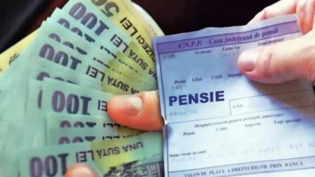 Pensiile din decembrie intră mai devreme pe card. În ce zi se fac plățile, anunț de ultimă oră