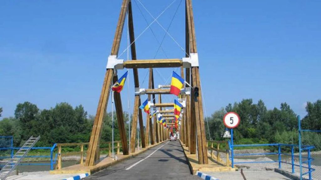 Guvernul Ucrainei a apobat acordul cu România pentru construirea unui pod rutier peste râul Tisa