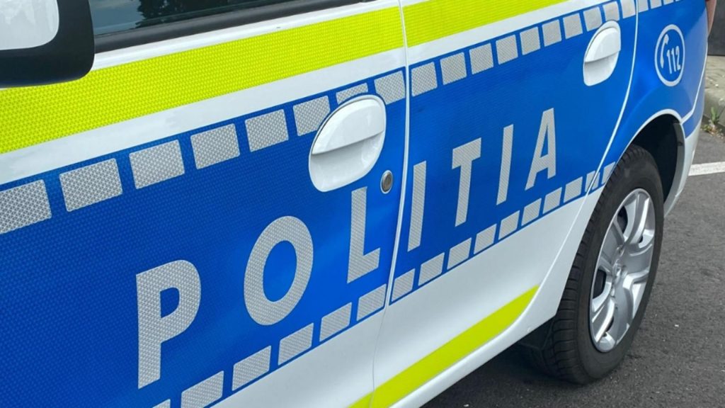 Peste 140 de câini ţinuţi în condiţii improprii, descoperiți într-un adăpost neautorizat din județul Dolj. Proprietara a fost AMENDATĂ