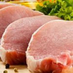 De unde provine carnea de porc vândută în Kaufland. Clienții nu verifică etichetele