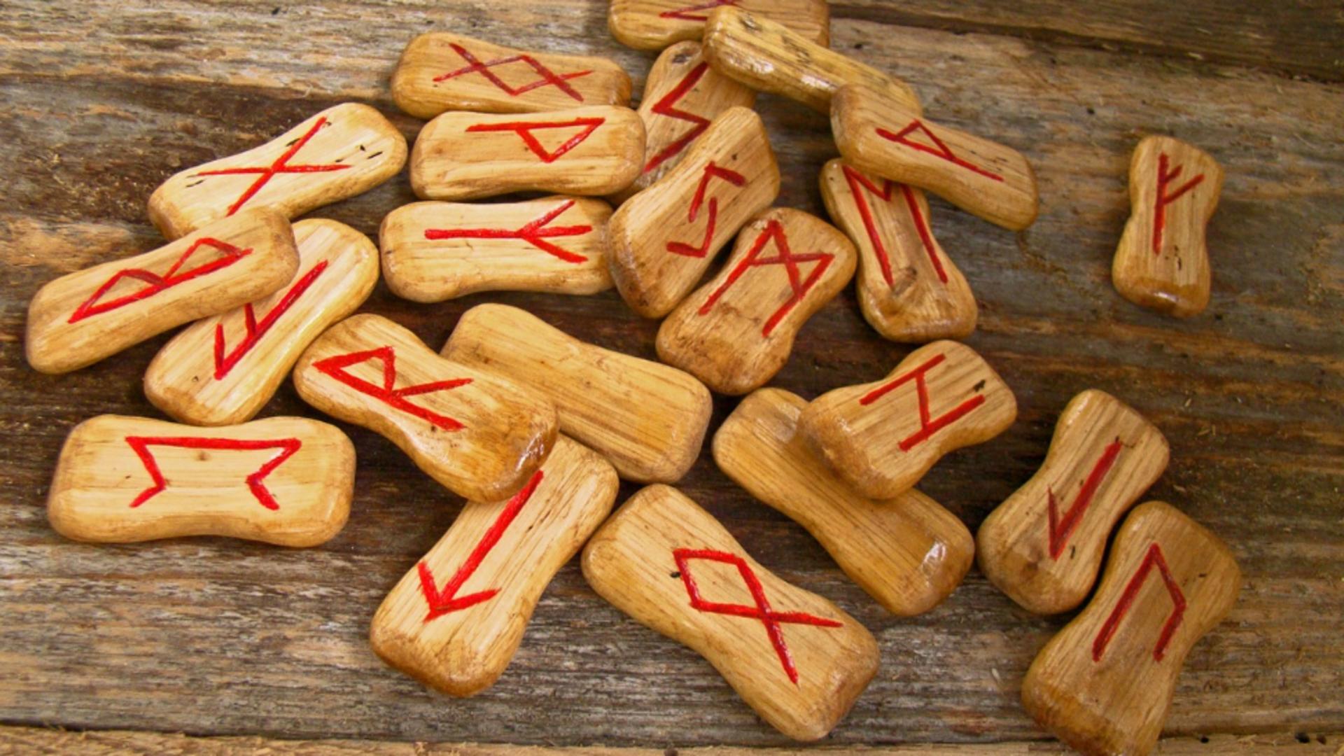 Horoscop RUNE. Sfaturile pentru luni, 9 decembrie 2024. Care sunt mesajele pentru fiecare zodie în parte