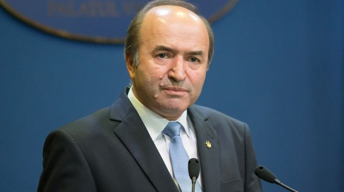 Tudorel Toader, în așteptarea deciziei CCR: De pe poziția de judecător constituțional nu poti azi să spui una și mâine sa spui că nu mai e valabil