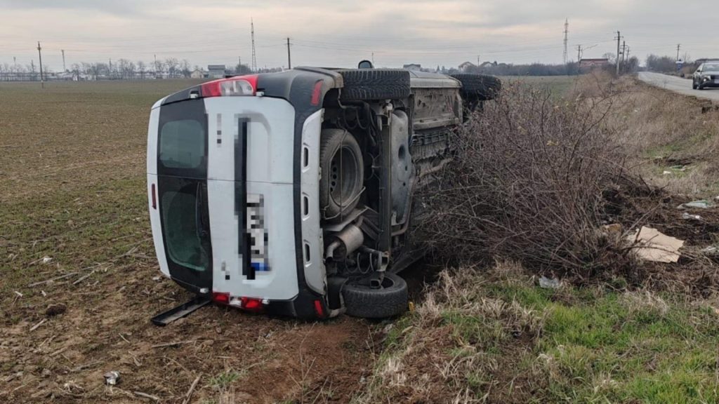 Grav accident rutier în apropiere de București. 3 mașini implicate în coliziune: sunt mai multe victime