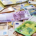 Curs BNR: Euro a ajuns la 4.97 de lei și continuă să crească