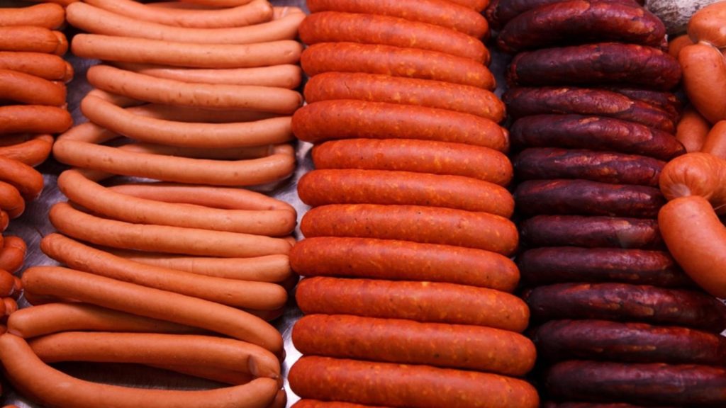 10 lucruri pe care nu le știați despre cârnați. În cât timp „scapi” de caloriile dintr-un cârnat