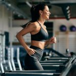 Cât de des ar trebui să-ți schimbi rutina de antrenament la sală pentru rezultate optime. Secretul antrenorilor