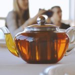 Ceaiuri care combat simptomele insomniei. Cele mai eficiente remedii care îți conferă un somn liniștit
