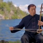 Chinezul care cântă „Ciocârlia” românească la un instrument tradițional cu o singură coardă. „Ăsta e mai tare ca Paganini”