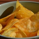 Cum să prepari cele mai sănătoase chipsuri pentru copilul tău. Ai nevoie e doar 3 ingrediente