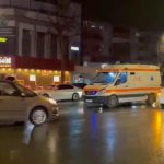 Pieton lovit de o ambulanță care transporta un pacient în stare gravă