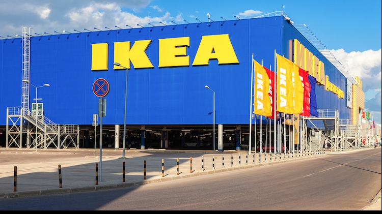 Angajatul IKEA din Bucureşti a fost trimis în judecată pentru un prejudiciu de peste 440.000 de lei