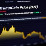 Criptomoneda lui Donald Trump explodează: „Noul aur digital” atrage miliarde înainte de revenirea la Casa Albă