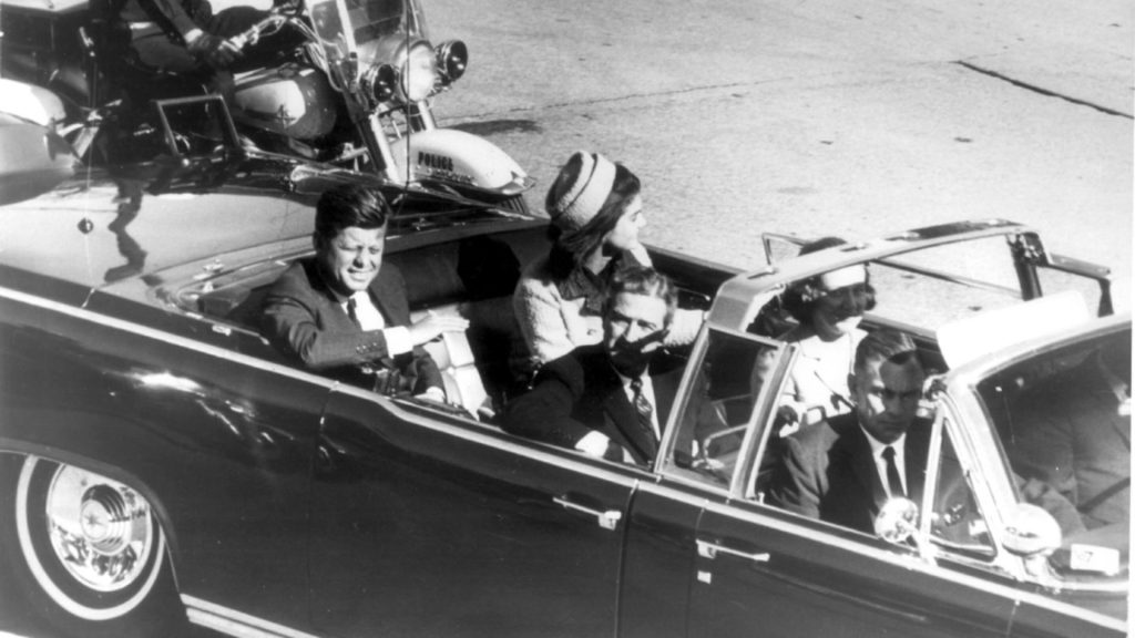 Unicul nepot al lui J.F. Kennedy îl face praf pe vărul Robert F. Kennedy, omul de încredere al lui Trump: I-a mințit pe toți 