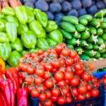 Producătorii locali, în prag de FALIMENT! Românii aleg supermaketurile în detrimentul produselor locale: „Noi stăm în piețe și așteptăm”