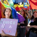 Comunitatea LGBT, revoltată de modificarea politicilor Facebook. Liber la comentarii care instigă la ură pe criterii de orientare sexuală