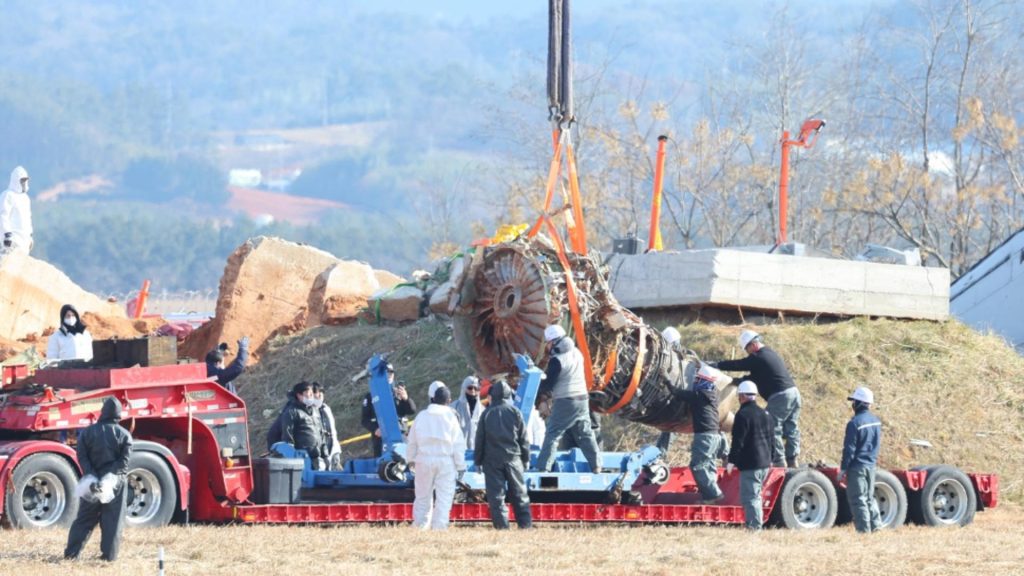 Coreea de Sud continuă inspecţiile speciale la toate avioanele Boeing 737-800, în urma accidentului aviatic