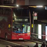 Adolescent de 14 ani, înjunghiat mortal într-un autobuz. Incident șocant la Londra