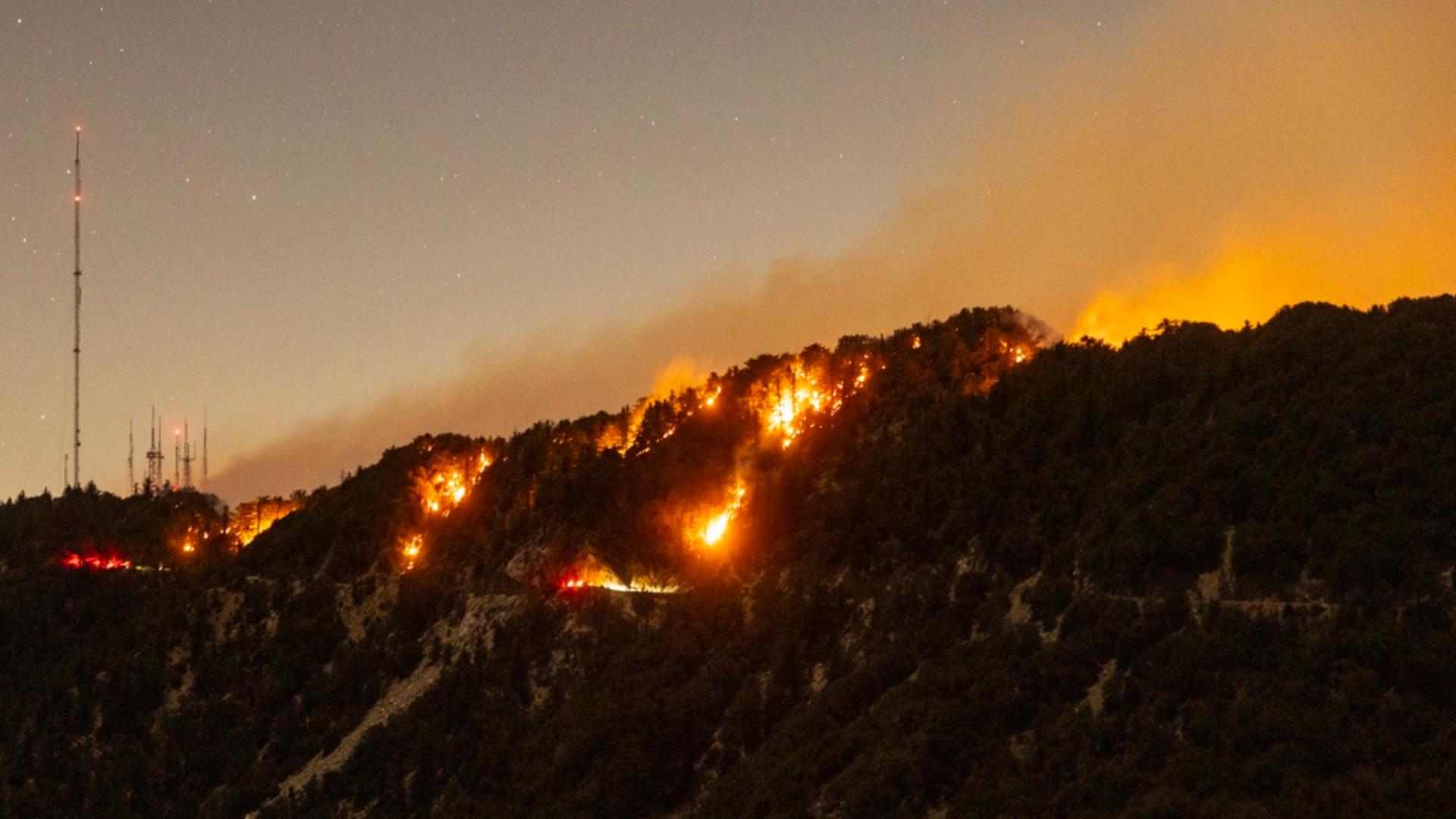 Bilanţul victimelor incendiilor din Los Angeles a ajuns la zece morţi. Flăcările au devastat o suprafaţă cât San Francisco, pagubele sunt uriașe.