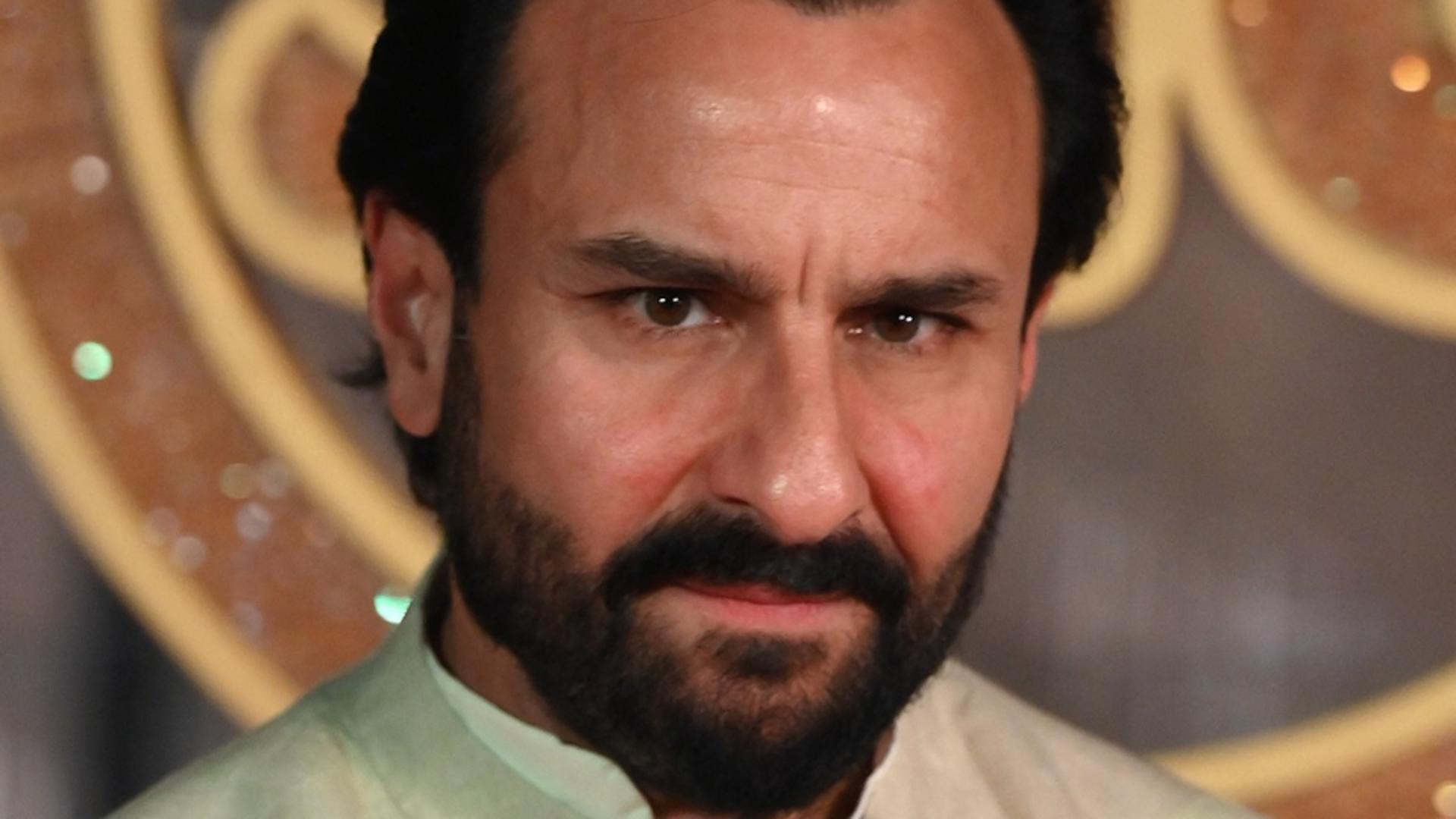 Șoc la Bollywood! Starul indian Saif Ali Khan a fost înjunghiat de 6 ori, după o tentativă de spargere la locuința sa din Mumbai